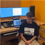 Productor musical con mucha experiencia, te ayudo a crear canciones desde cero